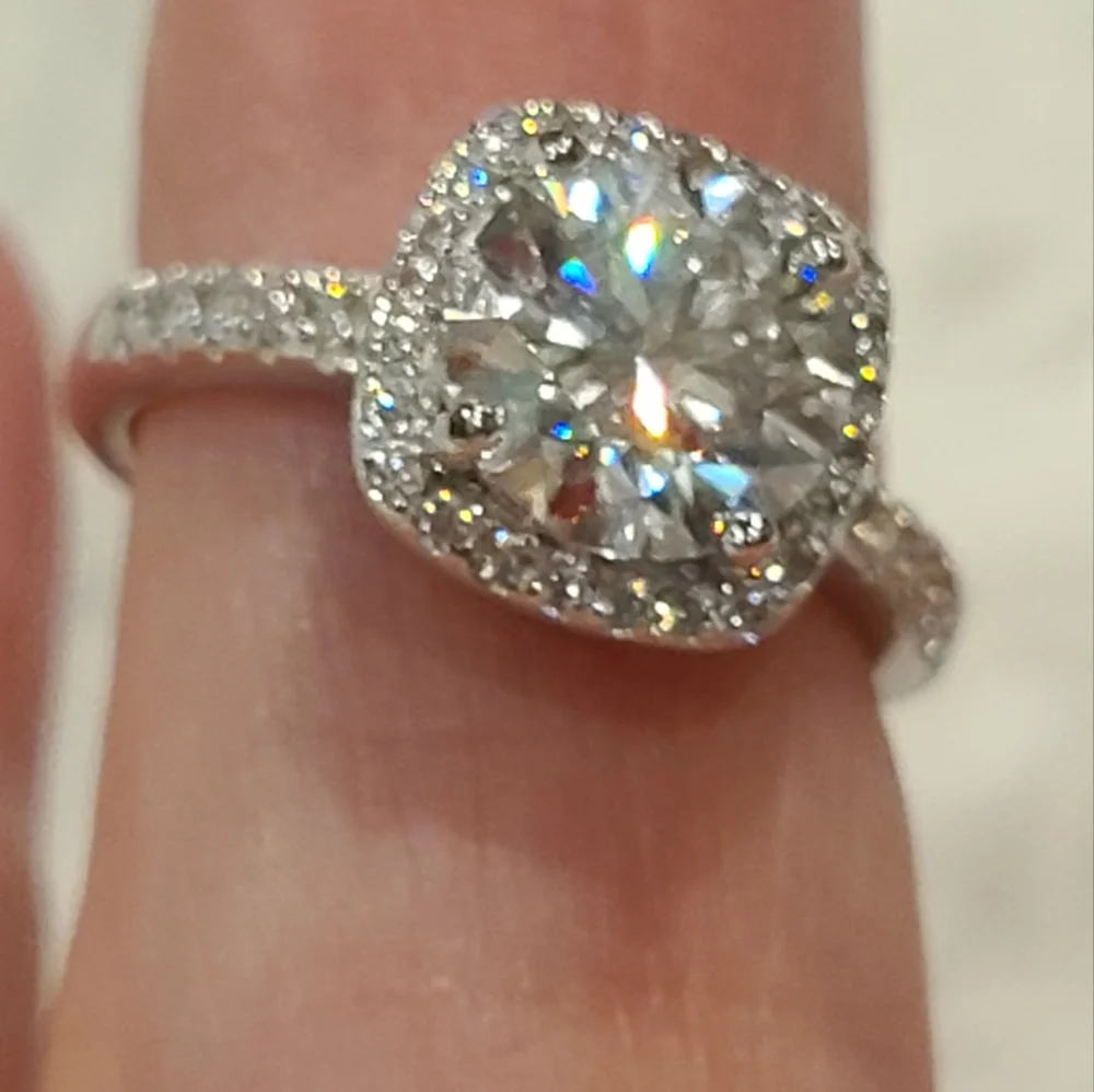 Moissanite 2 Carat Round cut Solitare Halo  Ring